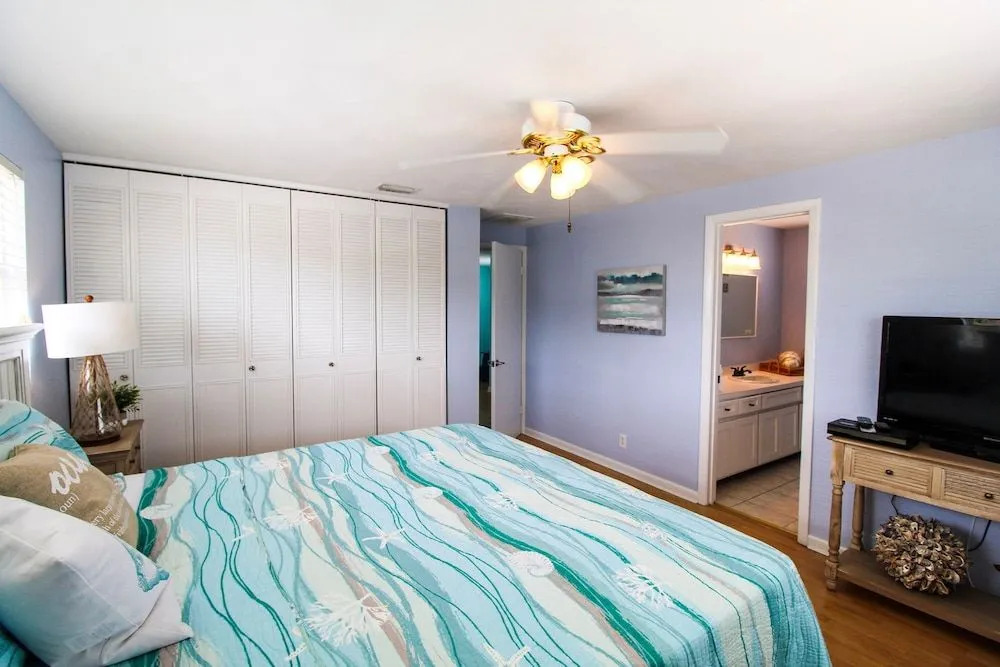 Sandy Toes and Feet Retreat