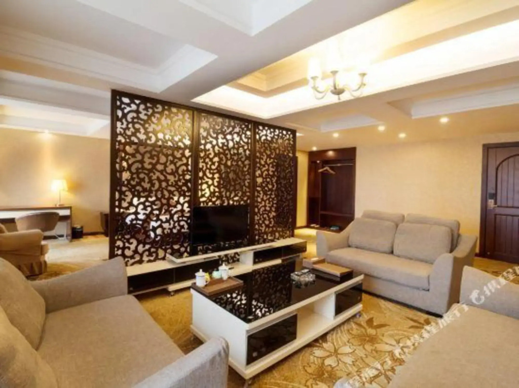 Pixian Milan Fashion Hotel