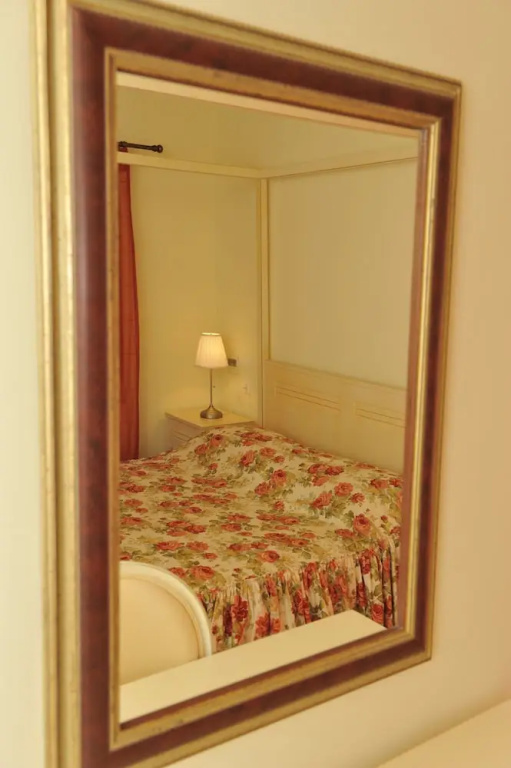 Gaia Traditional Rooms