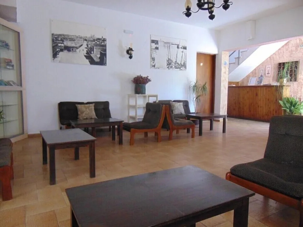 Elvira Hotel