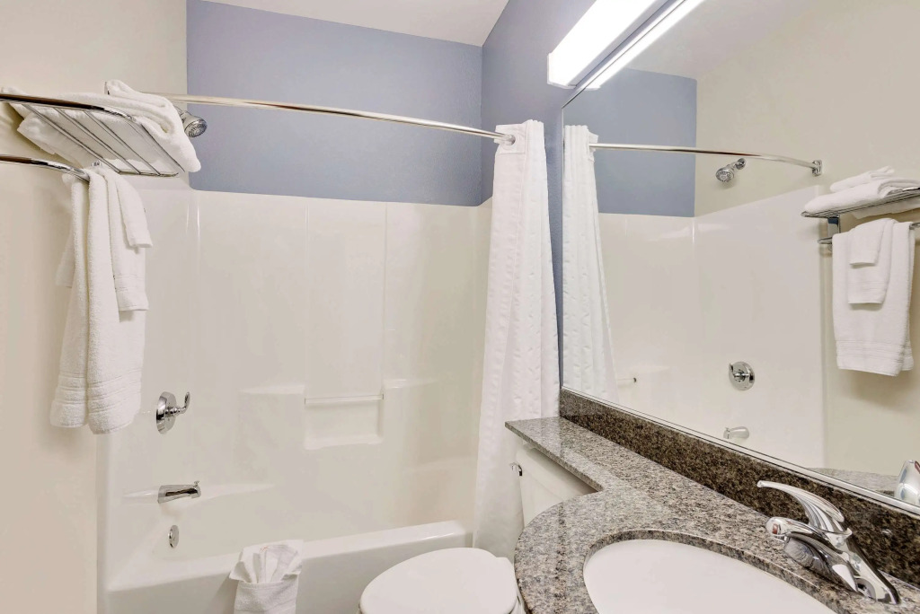 Microtel Inn and Suites by Wyndham - Geneva