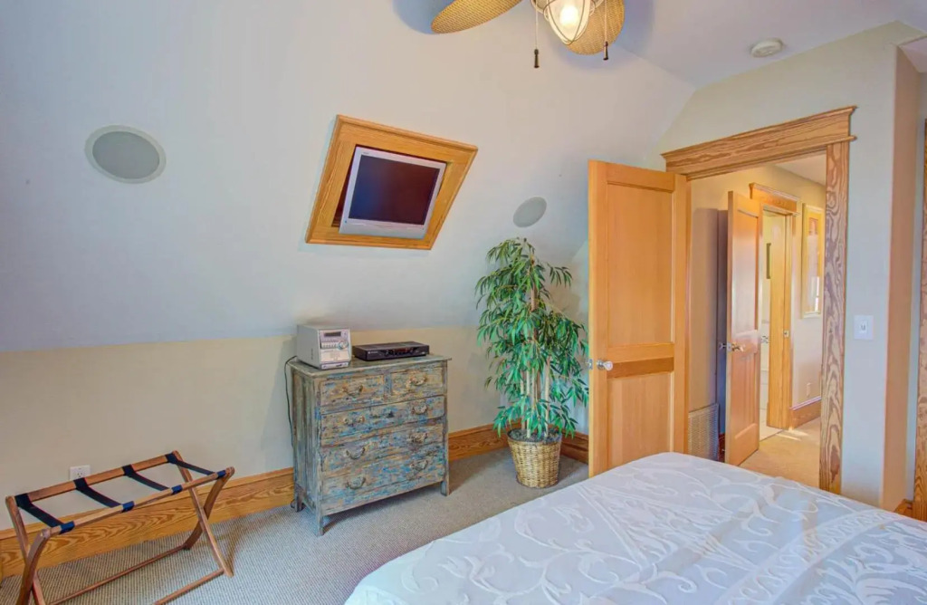IC2 - Endless Summer Cottage