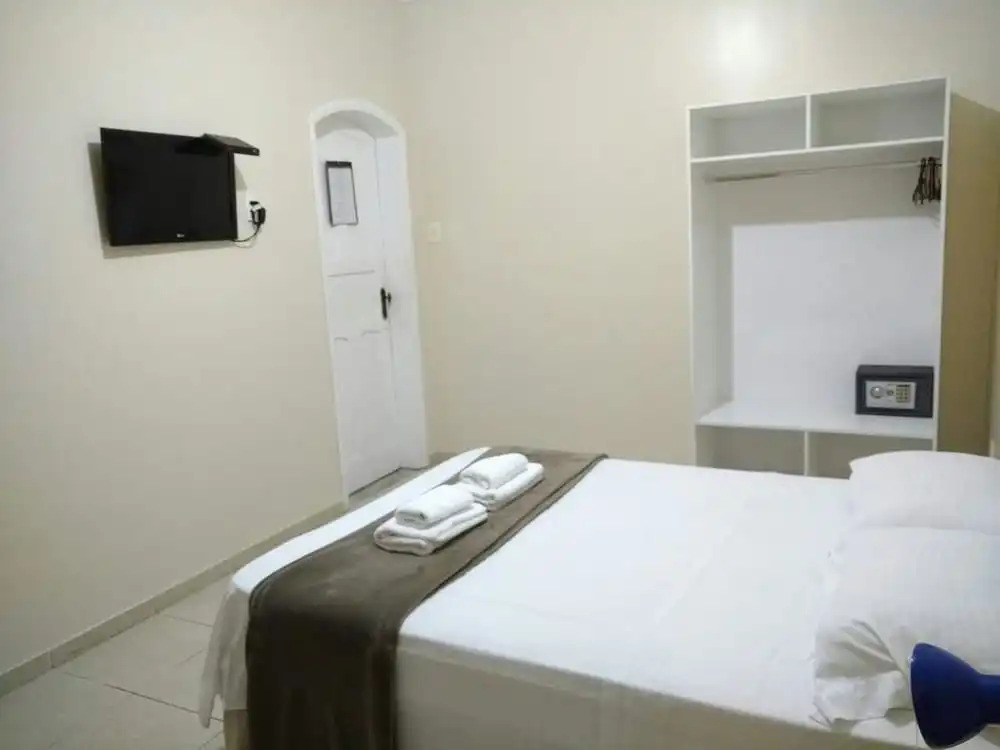 Chez Les Rois Guesthouse