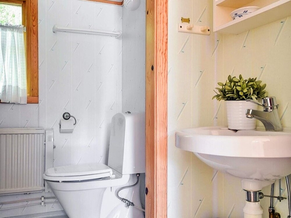 6 Person Holiday Home in Lottorp