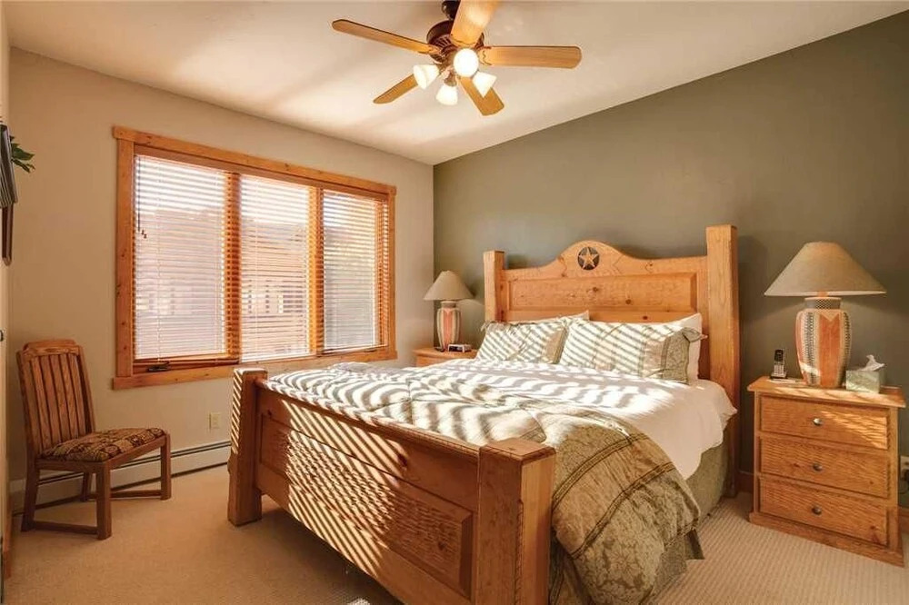 2748 Waterstone Apartment 5