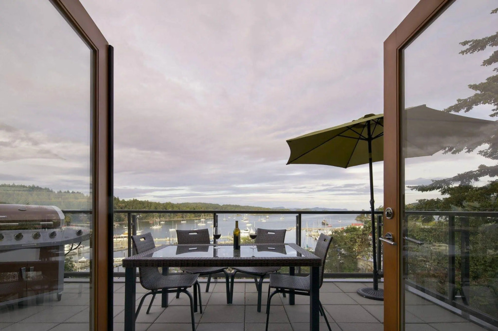 Mariner's Loft