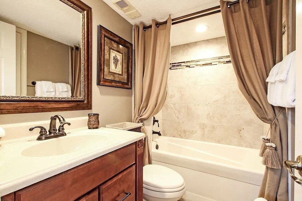 One Seagrove Place Unit 307 2 Bedroom Condo by Redawning