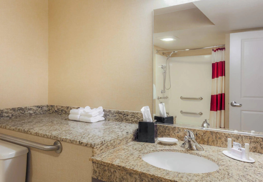 MainStay Suites St Louis - Galleria