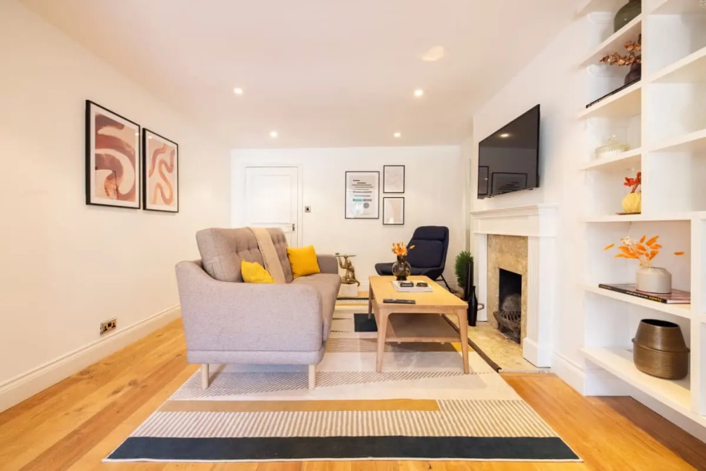 The West Hampstead Wonder  - Stunning 2BDR with Study Room and Garden