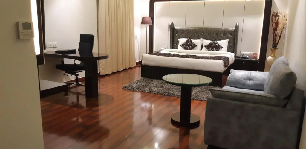 Grand Geet Hotels