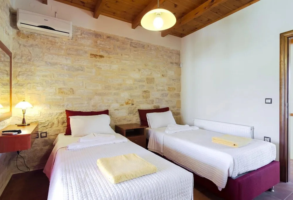 Kalives Orchard Villas