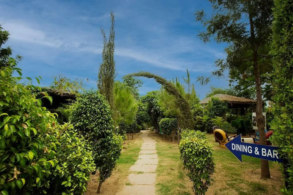 Omera Farm Rural by Blusalz