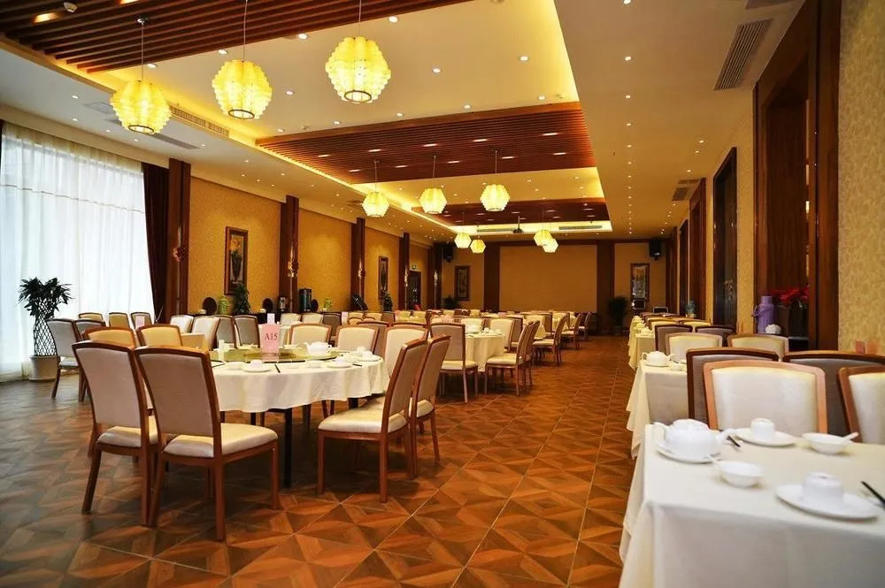 Lijiang Hotel