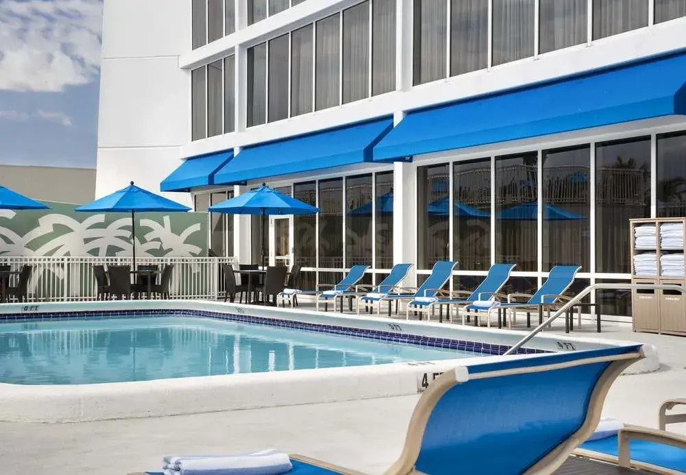 Courtyard by Marriott Oceanside Fort Lauderdale Beach