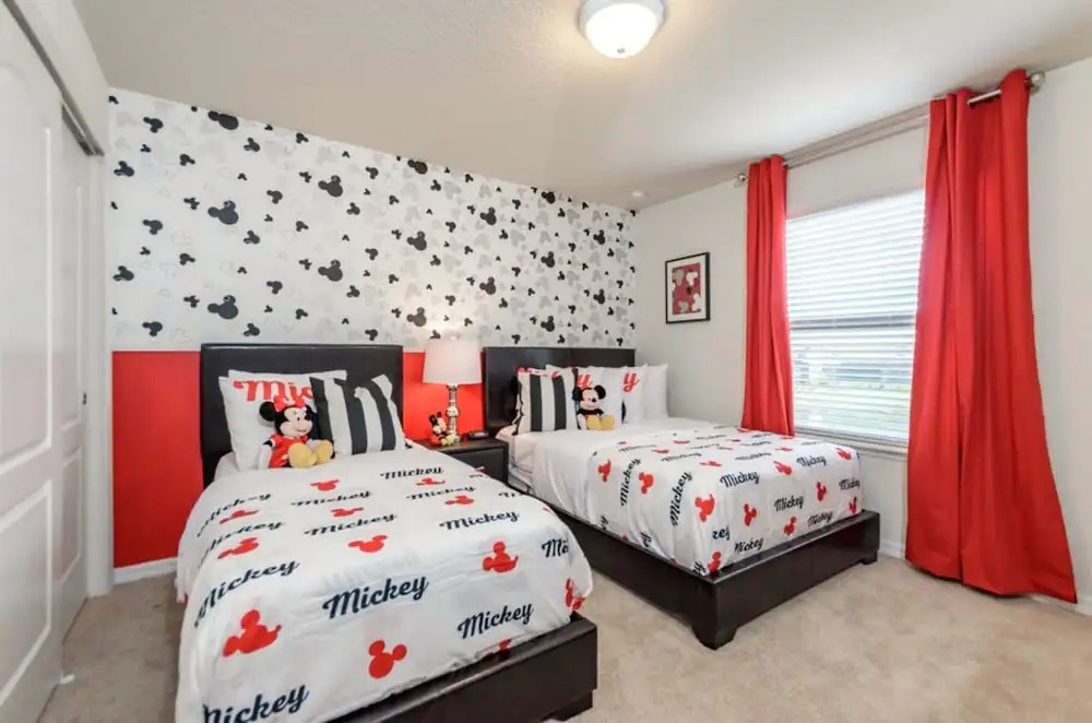 Windsor at Westside - 8811 Macapa Drive