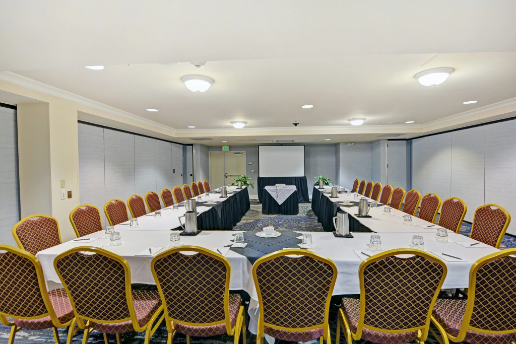 Embassy Suites Valencia