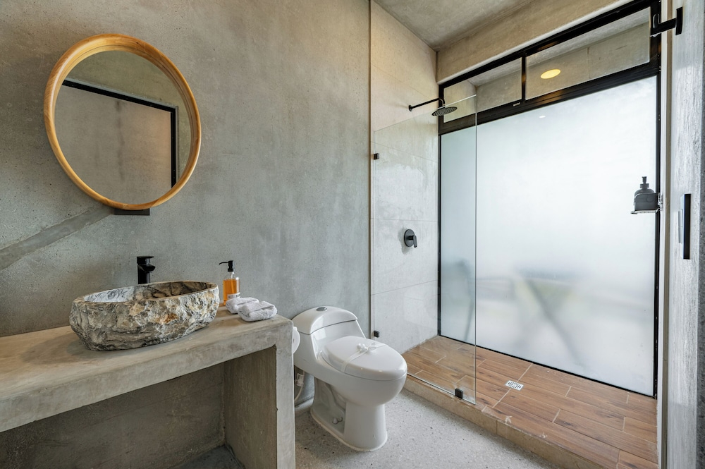 Nelblu Flamingo Suites