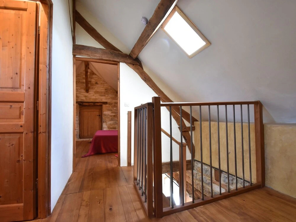 Spacious Holiday Home in Alvignac with Swimming Pool