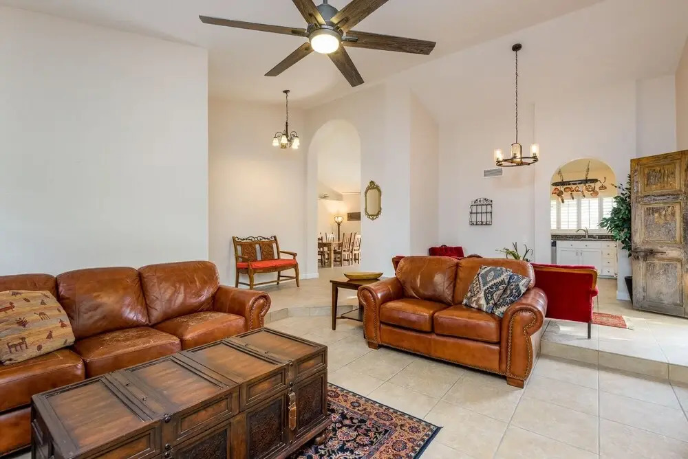 Casa Willow 4 Bedroom Home by RedAwning