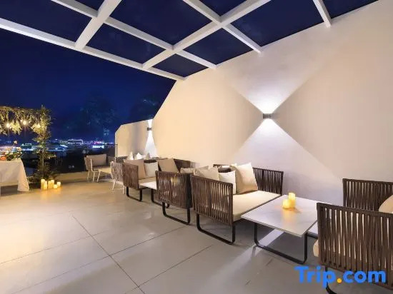 Qingqing Hotel