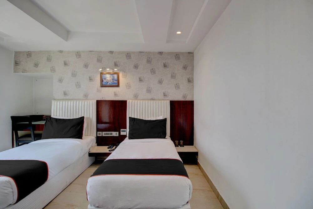 Collection O 135 Hotel Broadway