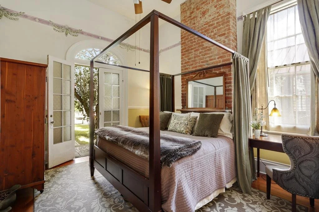 Auld Sweet Olive Bed and Breakfast