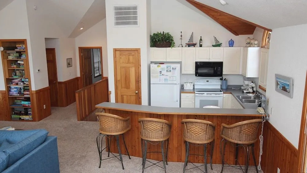 Easy Breezes - 5 Br Home