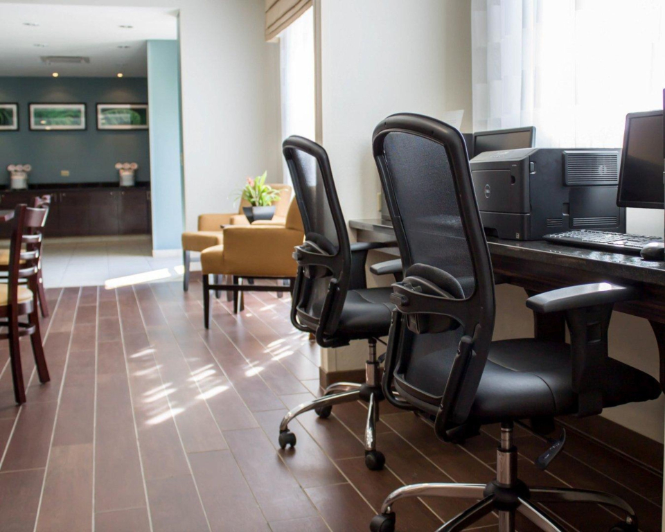 Quality Inn & Suites Middletown - Franklin
