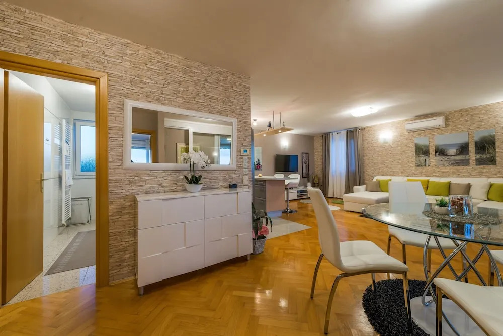 Apartment Topaz