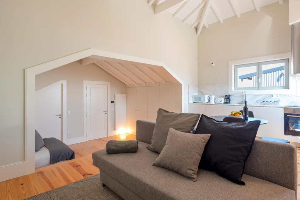 Oporto Rooftop Studio by Vacationy