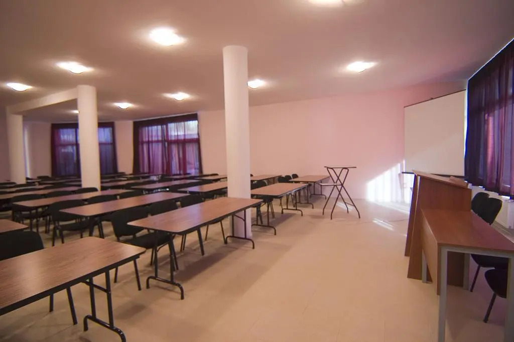 Arena Tarnovo Hotel -Free Private Parking