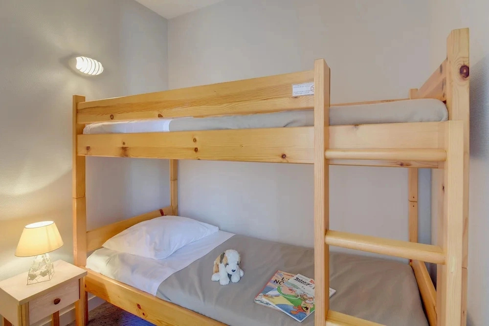 Seaside Apartment for 6 in Loire
