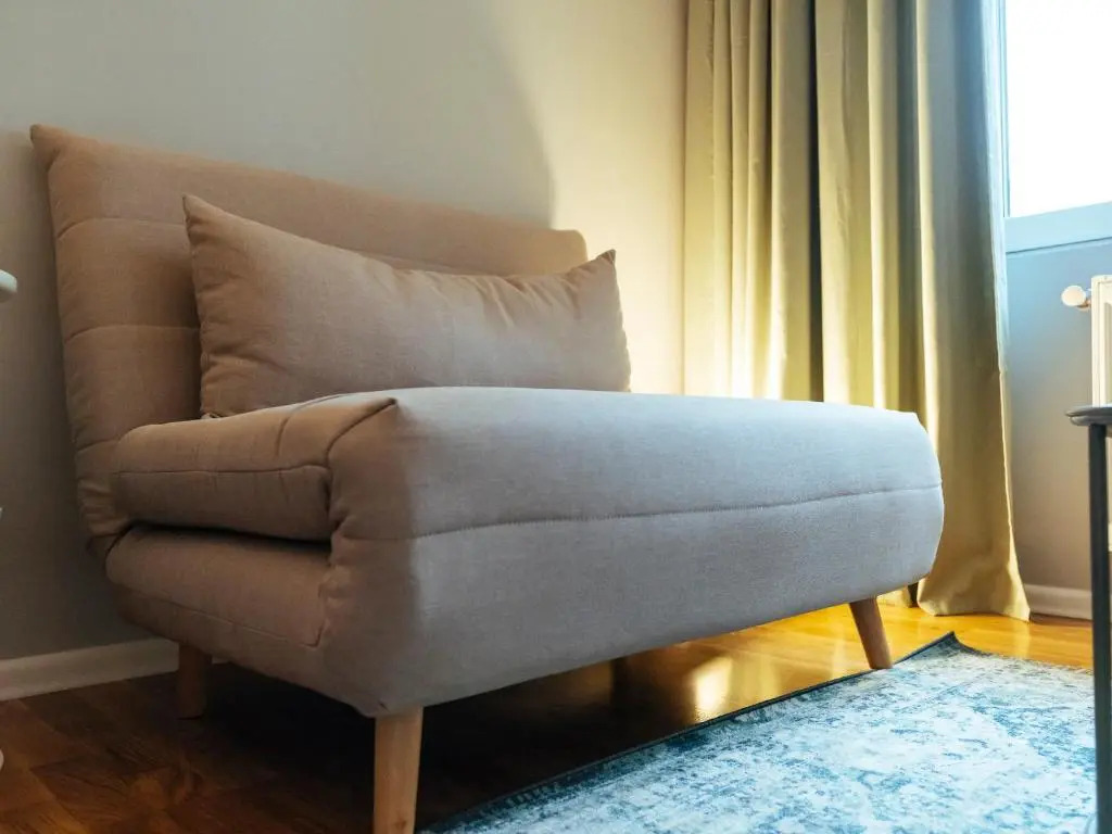 Amazing Location - City Center Studio