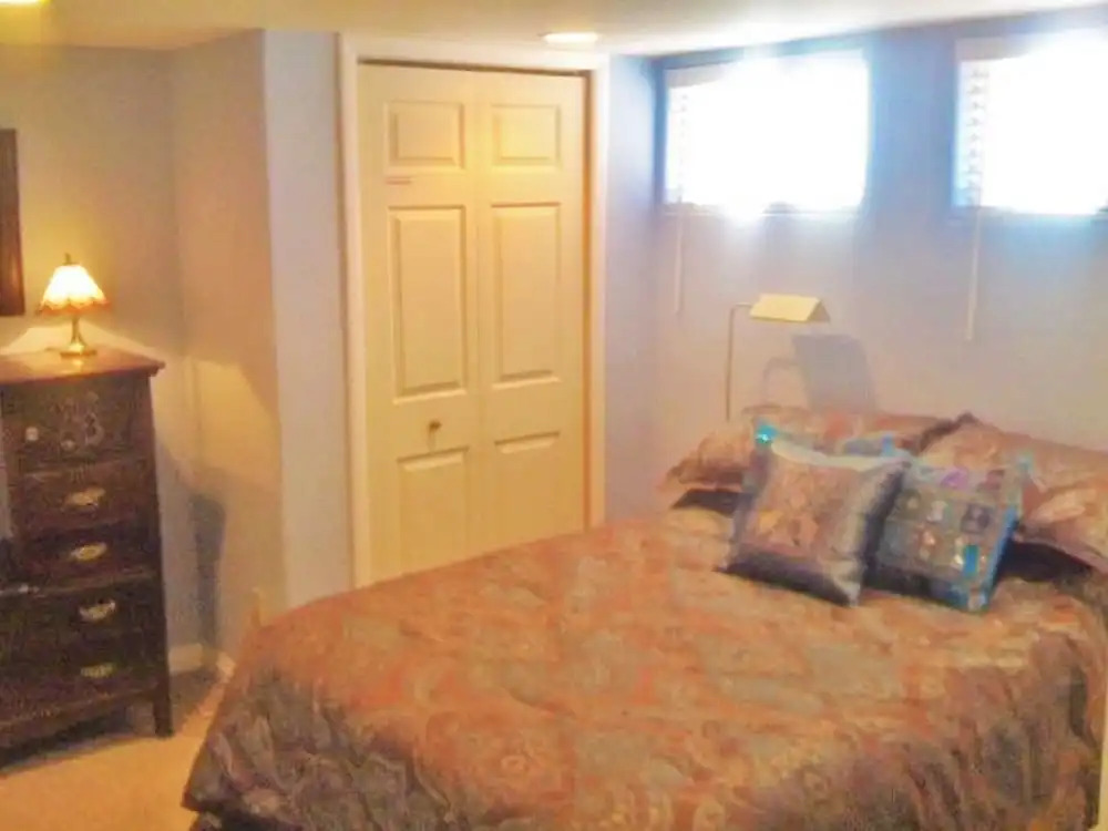 Downtown 4-Bedroom Home with a Big Back yard