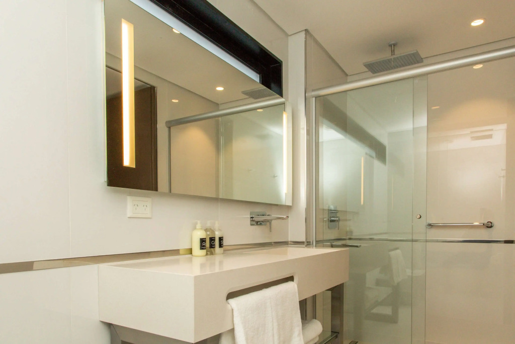 Dazzler by Wyndham La Plata