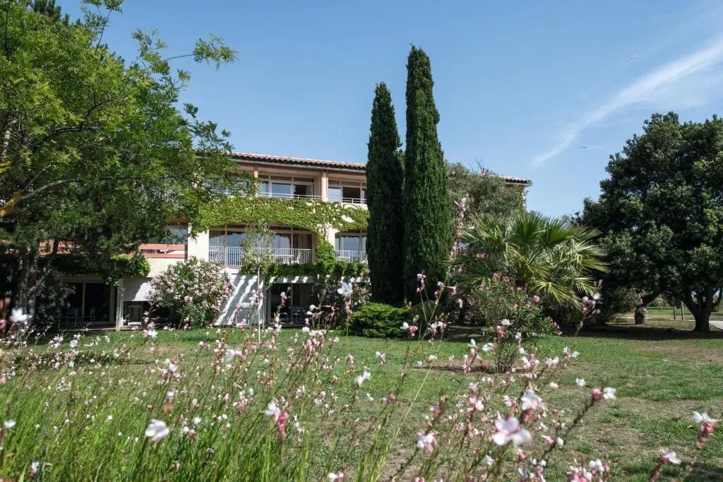 SOWELL RESIDENCES Les Sablons
