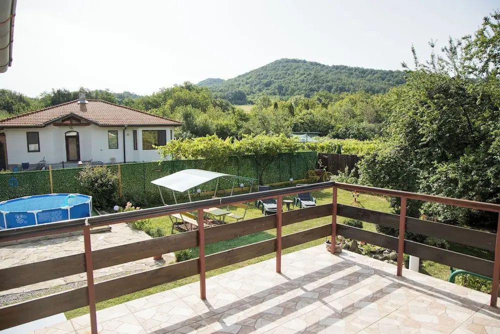 Three Bedroom House With Garden Only 10 km From Veliko Tarnovo