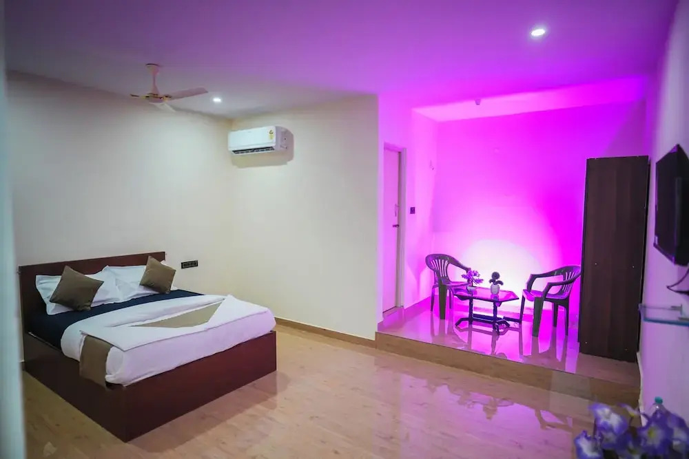 Hotel Pergola - Mysore