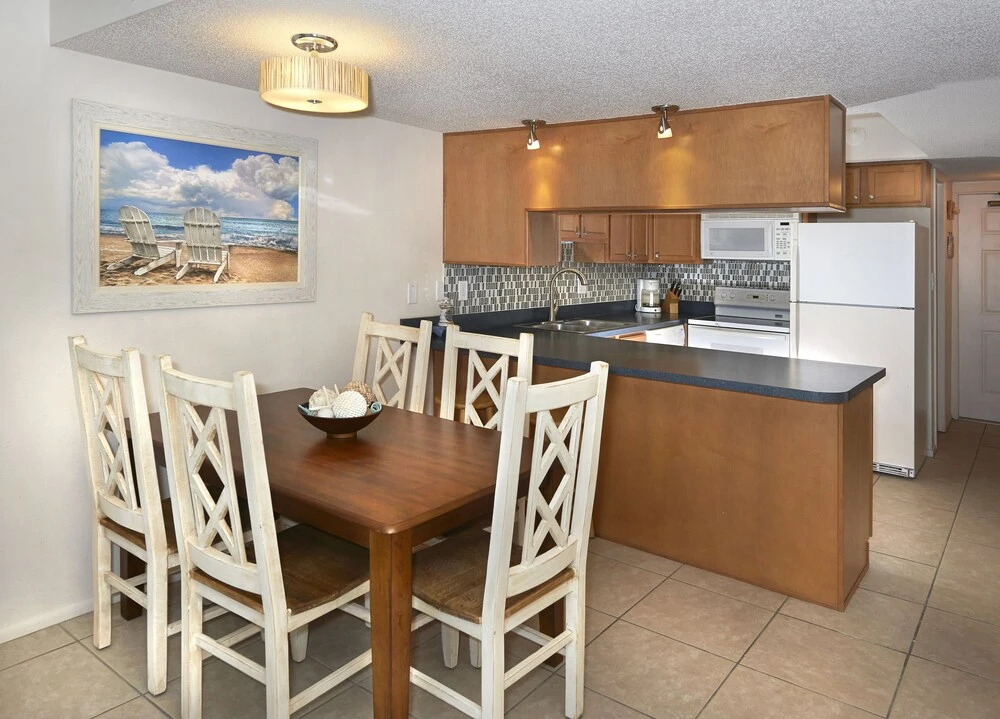 Paradise Beach Club - Direct Oceanfront Condos with Heated Pool Pet-Friendly