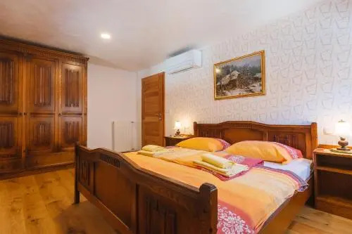 Apartment Ledrar