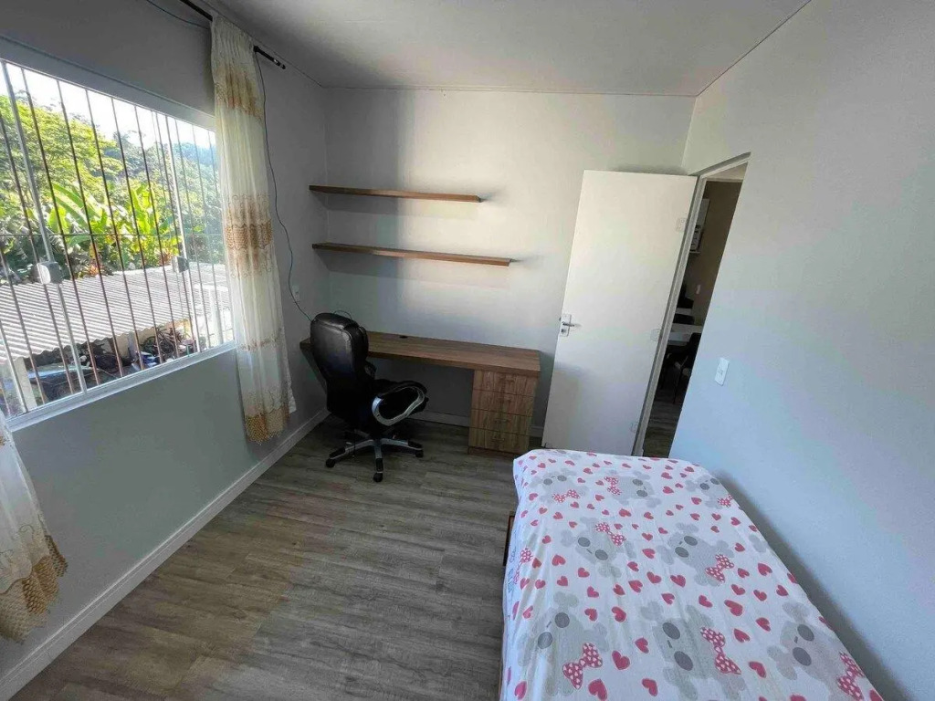 A Jóia De Blumenau Home Office E Garagem Coberta