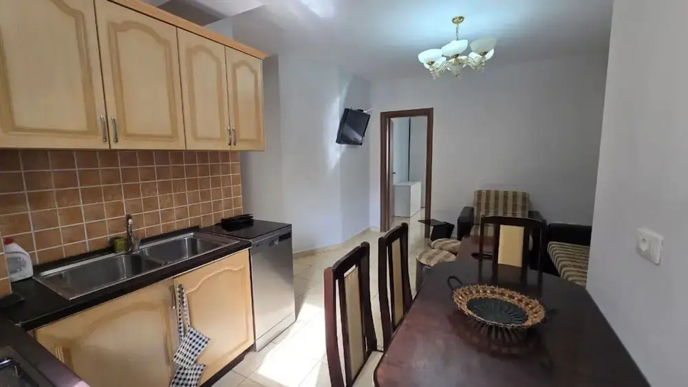 Tirent Apartment - Cozy Bedrooms Stay by Golem Beach.