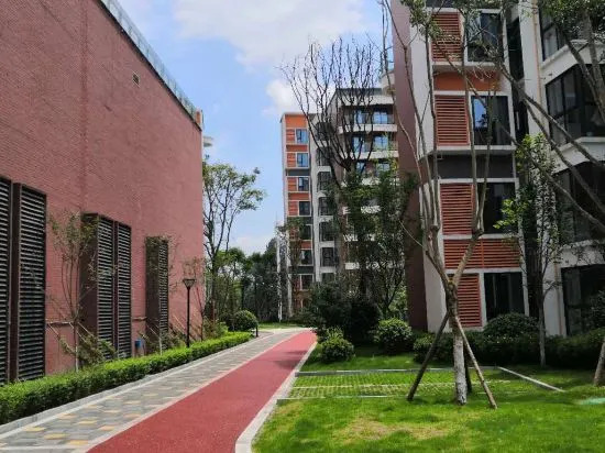 Chuanshihu Hotel Park