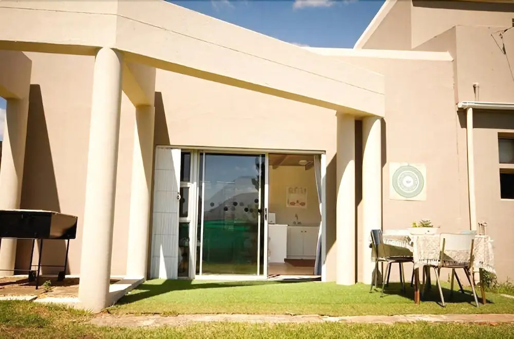 Die Opstal Self-Catering