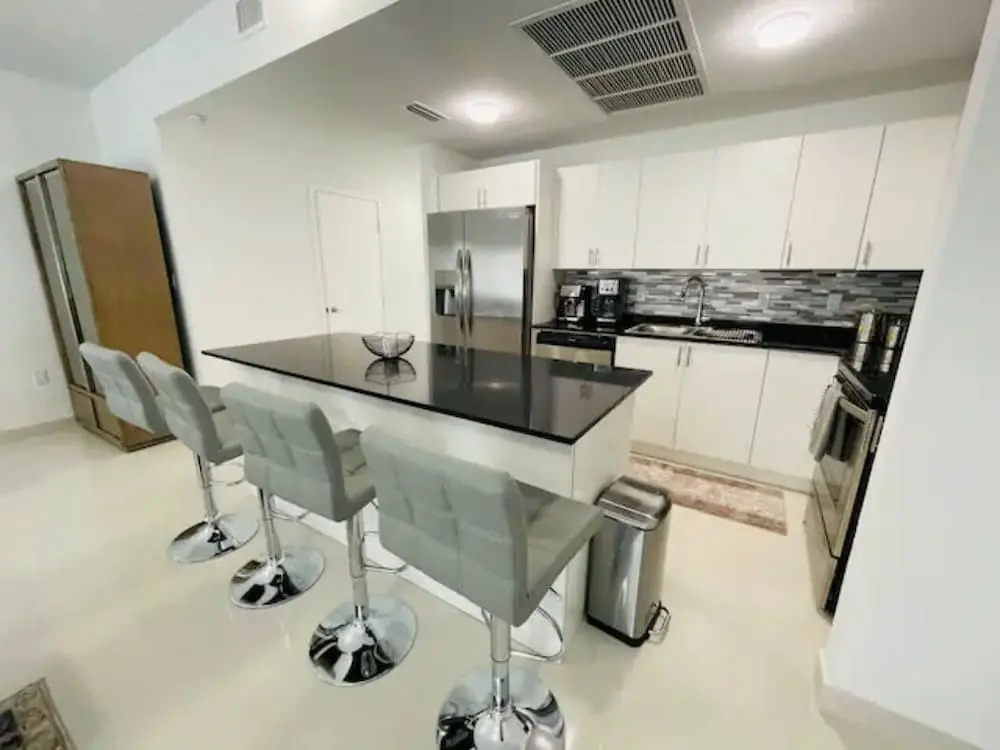 Comfortable European Style Home 4BR 4BA in Miami by ASVR-13670