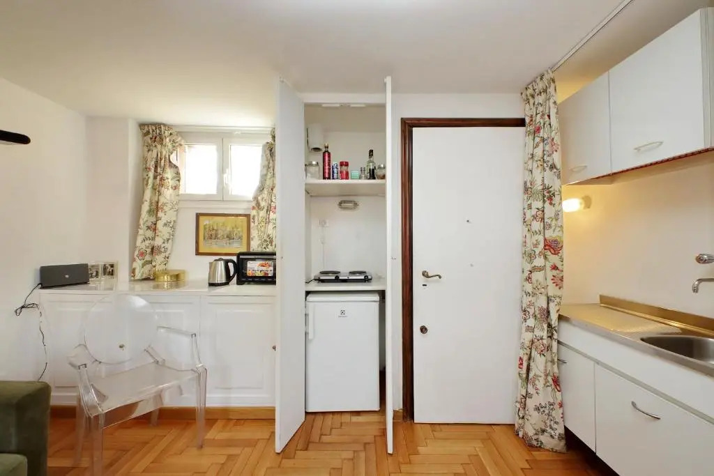 Lovely Apartment Via Sistina