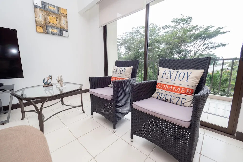 Jaco Bay Beach Condo 401
