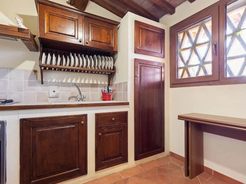 Secluded Holiday Home in Bibbiano With Courtyard