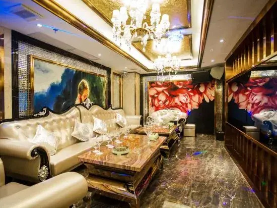 Mingzhi Hotel (South Station of three high-speed railway in Huizhou)