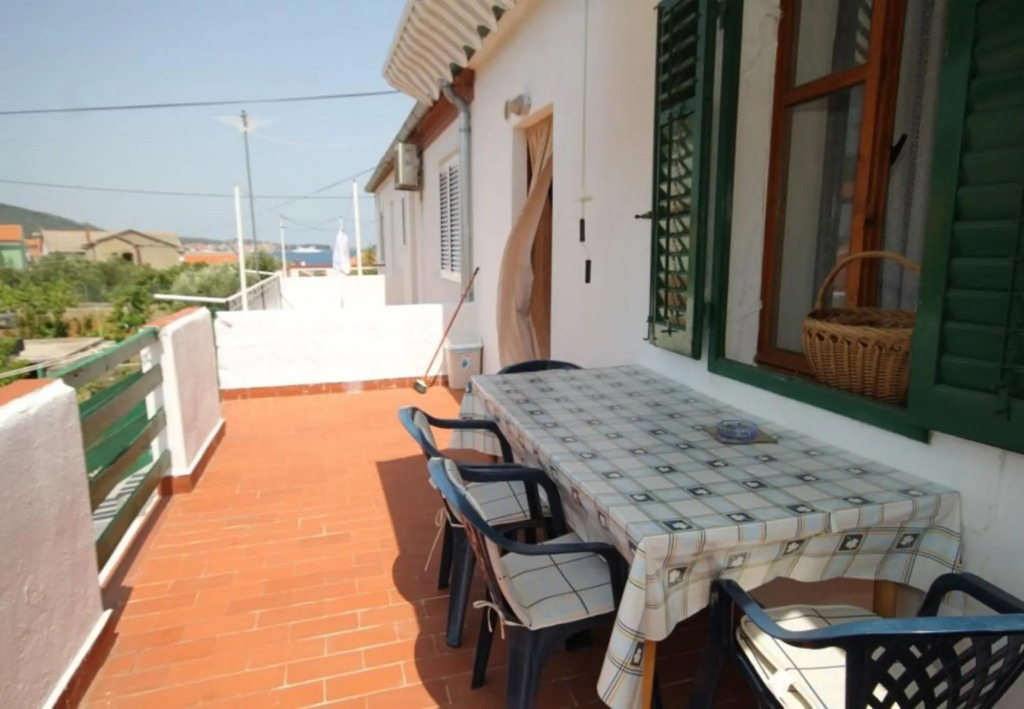 Tonci - 30 m from beach - A2 Gori (2+1)